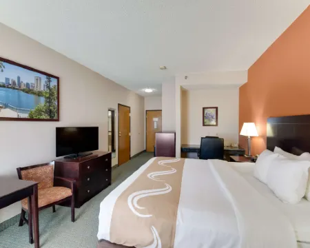 ควอลิตี้ อินน์ ซีดาร์ พาร์ค - ออสติน นอร์ธเวสต์ โรงแรมในCedar Park