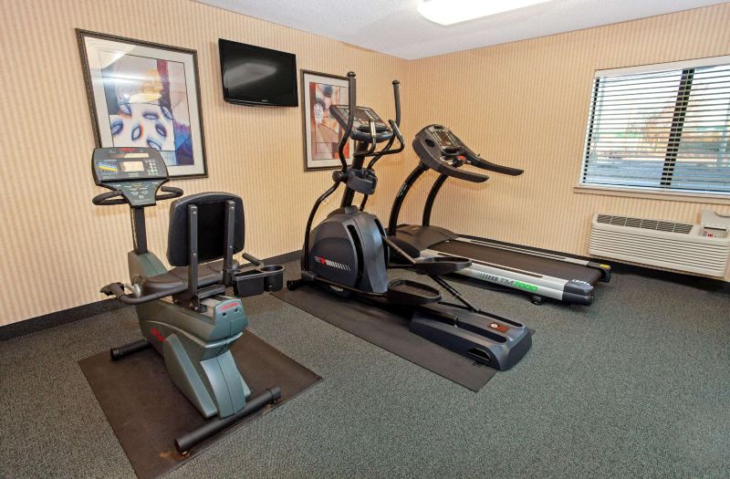 La Quinta Inn & Suites by Wyndham Stevens Point photo 2