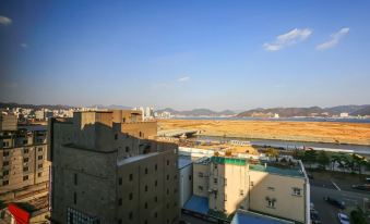 5. 창원 마산 Ho..