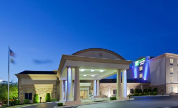 Holiday Inn Express & Suites CHRISTIANSBURG by IHG