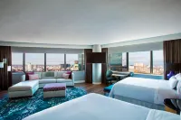 The Westin Copley Place, Boston Hotels in der Nähe von Museum of Bad Art
