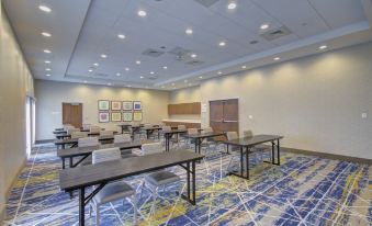 Holiday Inn Express & Suites Charlotte Southwest