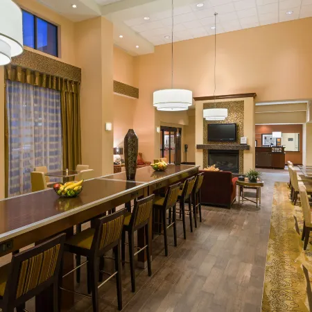 Hampton Inn & Suites Peoria at Grand Prarie