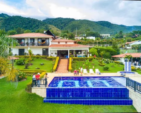 Finca Lago Calima with Excellent View Hotels in Calima