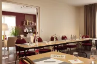 Campanile Epone Hotels in Mézy-sur-Seine