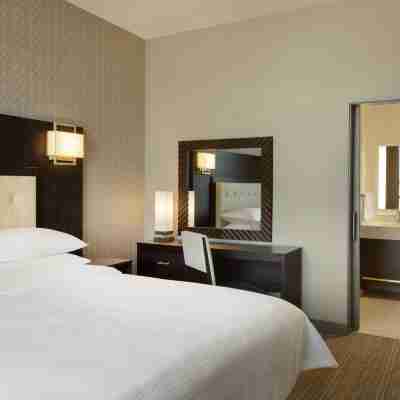 Embassy Suites Syracuse Destiny USA Rooms