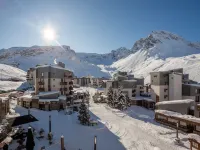 Le Curling A (Val Claret)