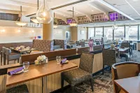 Radisson Hotel Grand Rapids Riverfront - Barer