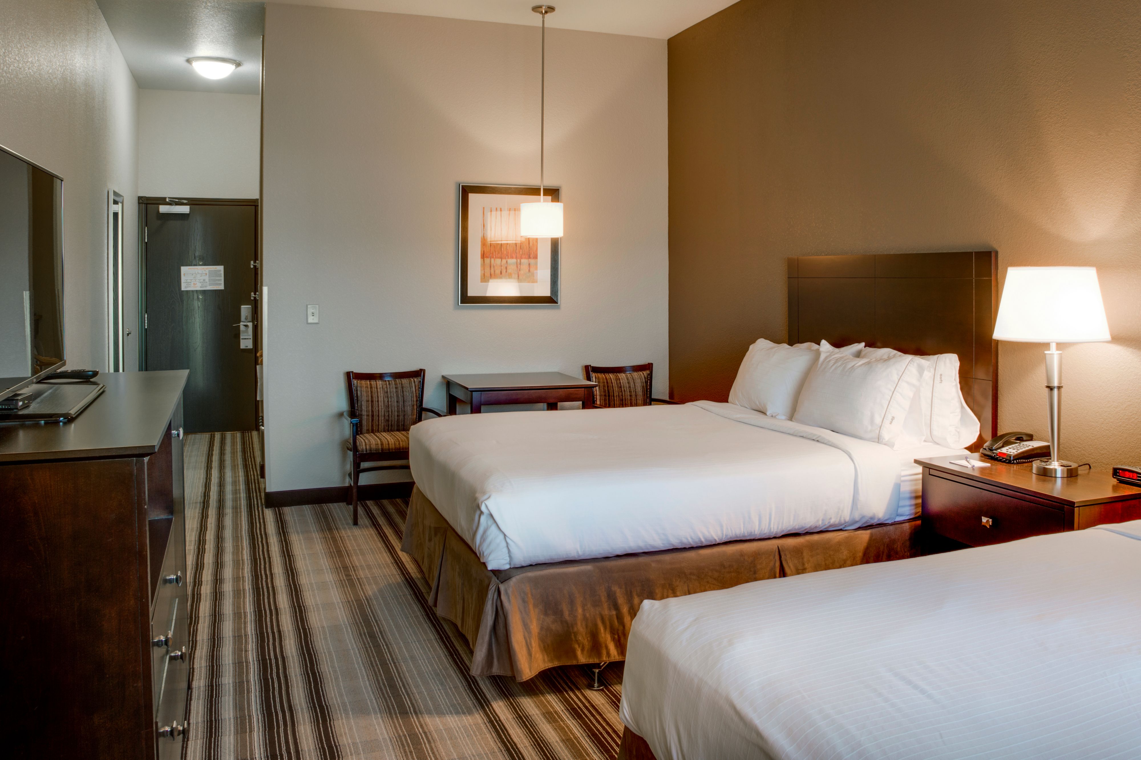 Holiday Inn Express & Suites Nevada, an Ihg Hotel