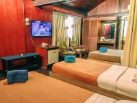 PCB Beach Resort Hotels in Kemumin