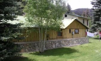 Aspen Lodge Blue Spruce Vacation Rental