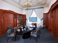 Hotel Schloss Eckberg Hotels near Blasewitz