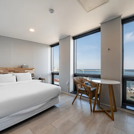 Sokcho Stay Hotel Отели в г. Сокчхо