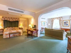 Luton Hoo Hotel, Golf and Spa