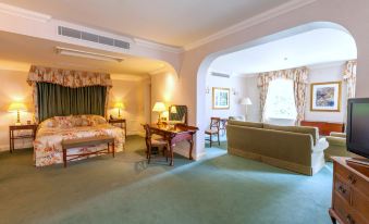 Luton Hoo Hotel, Golf and Spa