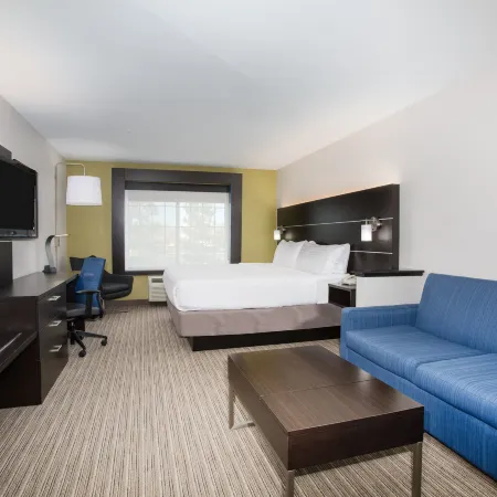 Holiday Inn Express & Suites FT. COLLINS by IHG