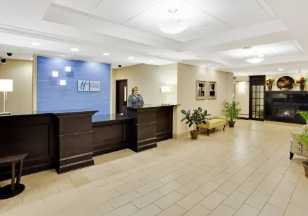 Holiday Inn Express & Suites Lebanon Отели в г. Майерстаун