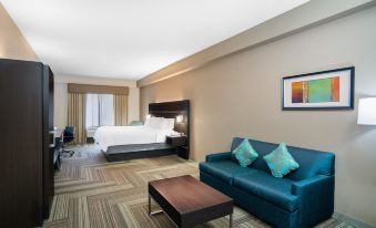 Holiday Inn Express & Suites Ashland