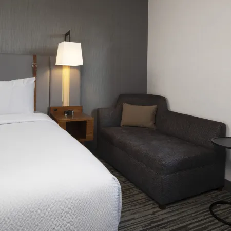 Four Points by Sheraton Los Angeles Westside Отели рядом с достопримечательностью «Район аэропорта Лос-Анджелеса»