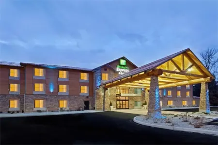 Best Western Plus Ponderay Mountain Lodge Отели в г. Довер