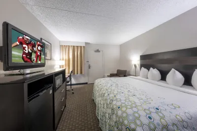 HomeTown Inn East Syracuse Hotels in De Witt