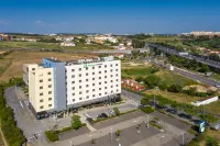 Holiday Inn Express Lisbon - Oeiras Hotel a Queijas