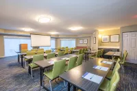 Holiday Inn Express & Suites Bradenton West Hotels in Longboat Key