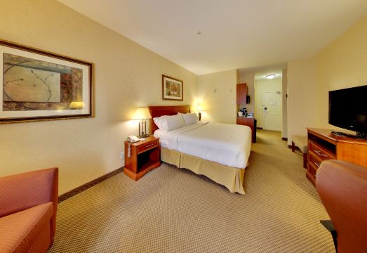 Holiday Inn Express & Suites EDMONTON-INTERNATIONAL AIRPORT