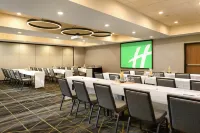 Holiday Inn & Suites Oakland - Airport Hotels in San Leandro