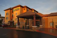 Holiday Inn Express & Suites El Dorado Hills