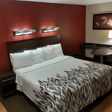 Red Roof Inn Santa Ana