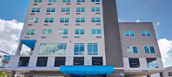 Tru by Hilton St. Petersburg Downtown Central Ave Отели в г. Пинеллас