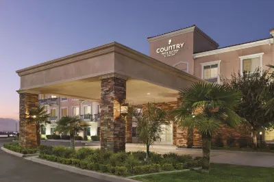 Spark by Hilton Redlands Hotels near University Service