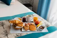 The Originals City, Hôtel Notre Dame, Rouen - breakfast
