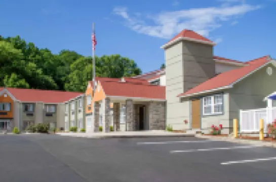 Quality Inn & Suites Maggie Valley - Cherokee Area Hotels in Maggie Valley