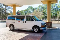 Clarion Inn Columbia Airport - Parkplatz