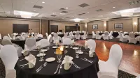 Best Western Plus Kingston Hotel and Conference Center Отели в г. Ольстер