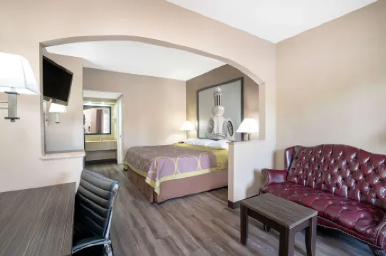 Super 8 by Wyndham Murfreesboro