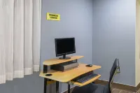 슈퍼 8 바이 윈덤 먼포드빌 KY