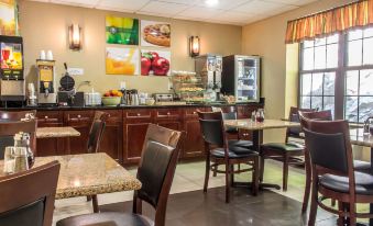 Quality Inn Near Mountain Creek