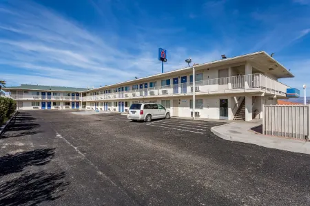 Motel 6 Needles, CA