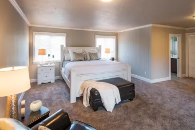 Beach Drive Suites