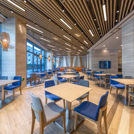 Holiday Inn Express KAIFENG CITY CENTER by IHG