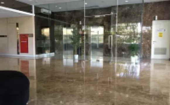 Apartemen Altiz Bintaro Plaza Residence by Pnp Rooms Hotels in Pondok Aren