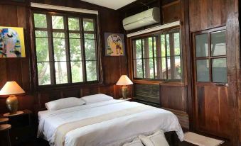 Pakchong Family Home