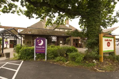 Premier Inn Gatwick Crawley (Goff's Park) Hotels near Cottesmore School