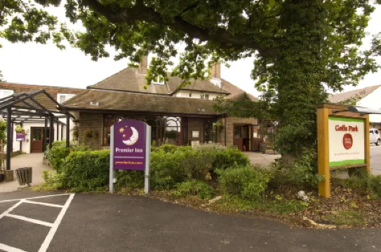 Premier Inn Gatwick Crawley (Goff's Park)
