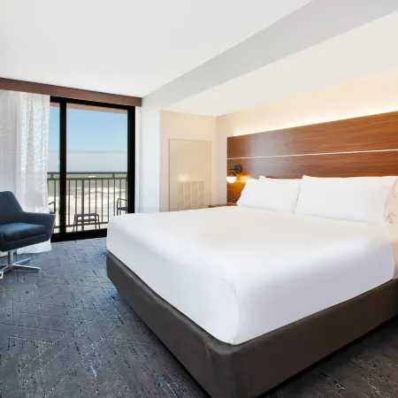 Holiday Inn Express & Suites VA BEACH OCEANFRONT by IHG