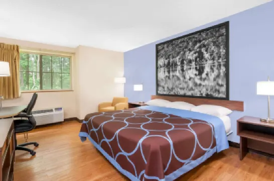 Super 8 by Wyndham Oneonta/Cooperstown Hotel di 