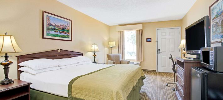 Baymont by Wyndham Smithfield Hotels in Johnston County